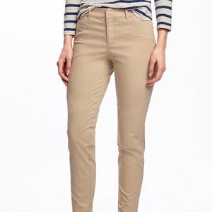 Old Navy Pixie Capri Pants